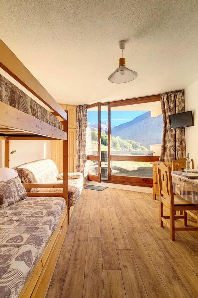 Residence Caron - Studio Lumineux · Depart Et Retour Skis Aux Pieds · Balcon Mae-2734