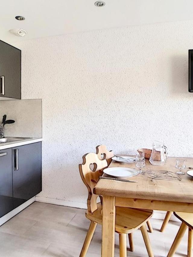 Residence Median - Studio Renove · Proche Des Pistes · Balcon Mae-1754 – billede 3