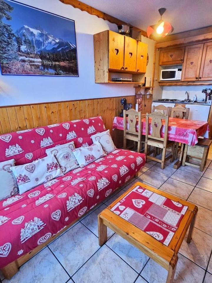 Studio – Residence Villaret - Grand Studio 4 Personnes Aux Pieds Des Pistes, Vue Montagne. Mae-8891