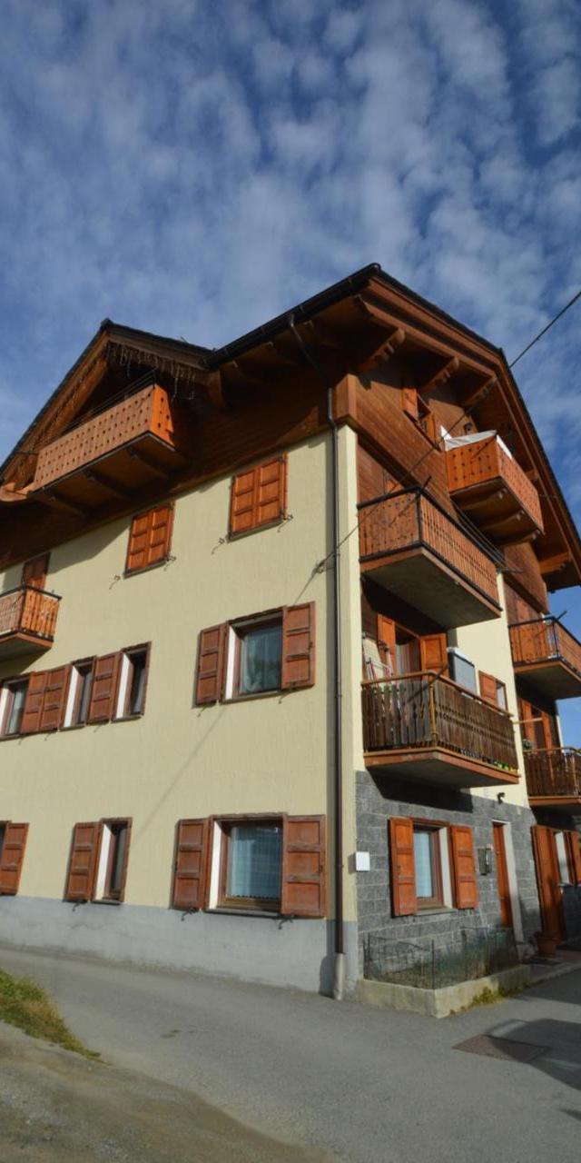 Fior D'alpe Apartment
