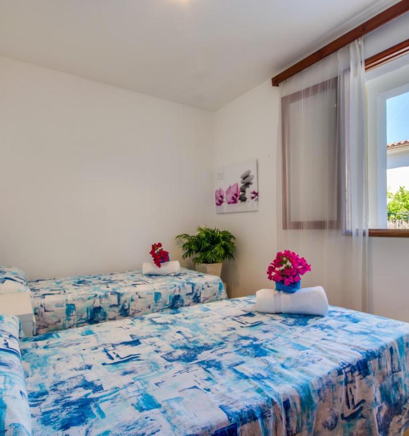 Ideal Property Mallorca - Villa Rosita 12