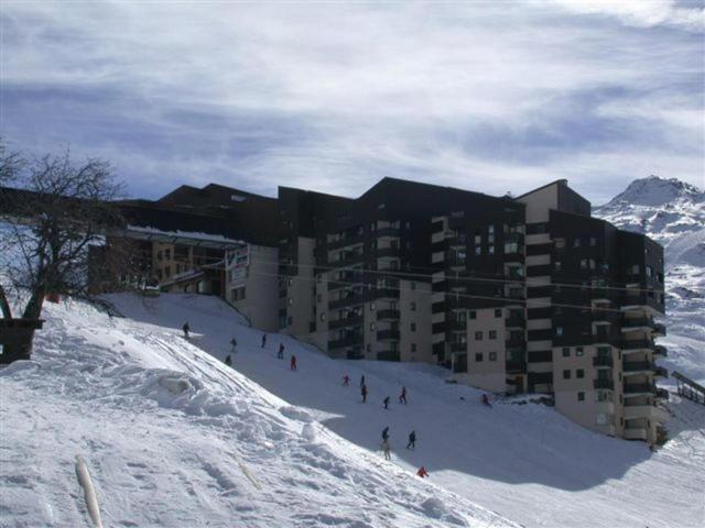 Charmant Appartement Pour 5, Ski Aux Pieds, Bien Equipe, Proche Commerces Et Piscine a Les Bruyeres - Fr-1-452-237 – bild 2