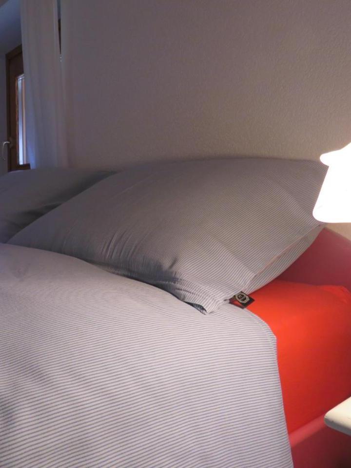 Two-Bedroom Apartment (2 single beds) - Free WiFi – Baita Li Selucia