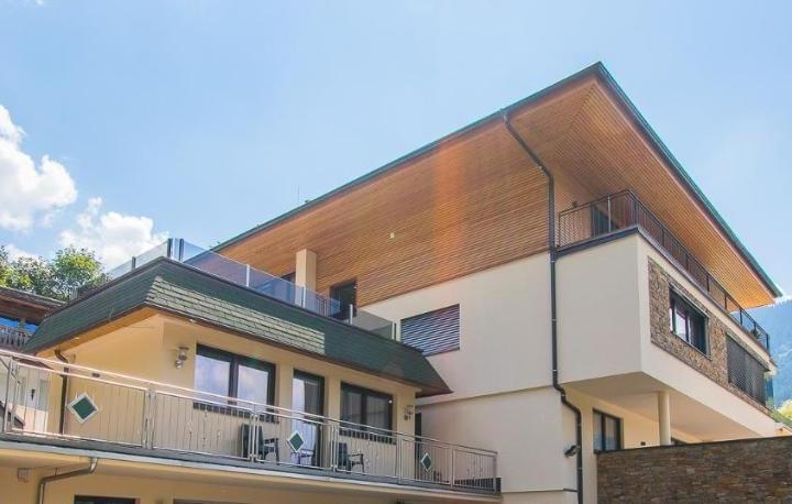 Studio with Terrace (1 bunk bed and 1 large bed) - Free WiFi – Appartment Hotel Mitterer