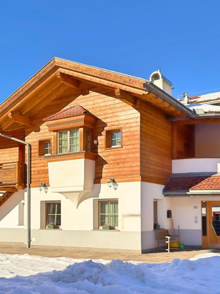 One-Bedroom Apartment (1 sofa bed and 1 large bed) - Free WiFi – Cesa Dolomia Apartments