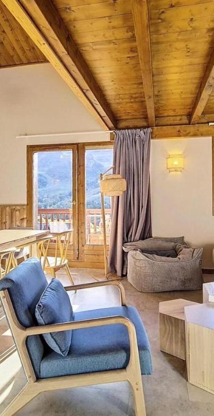 Appartement - Free WiFi – Residence Les Cristaux - Appartement Spacieux & Renove · Proche Des Pistes · Balcon · Hammam · Wifi · Sauna Mae-0274