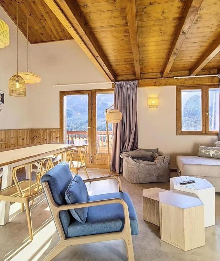 Appartement - Free WiFi – Residence Les Cristaux - Appartement Spacieux & Renove · Proche Des Pistes · Balcon · Hammam · Wifi · Sauna Mae-0274
