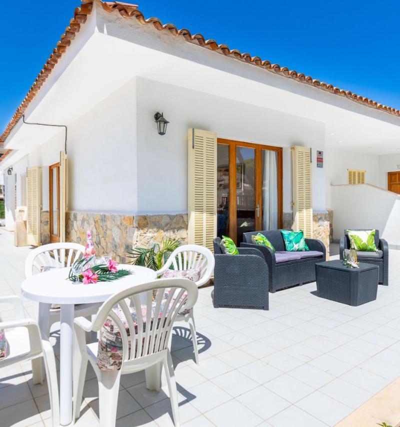 Ideal Property Mallorca - Villa Rosita 12a