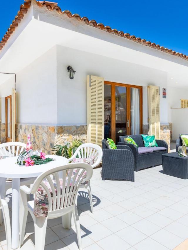 Ideal Property Mallorca - Villa Rosita 12a