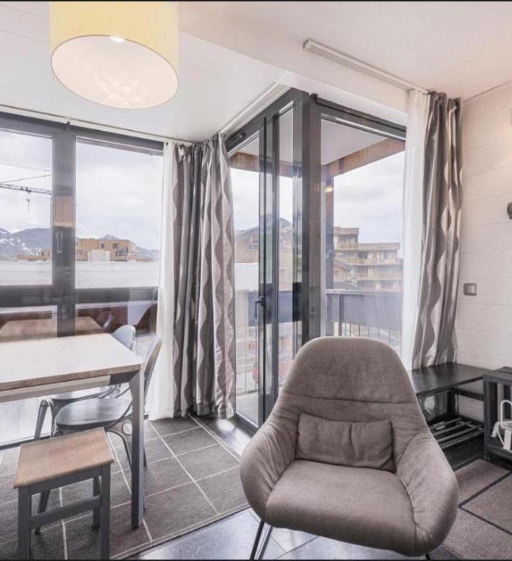 Two-Bedroom Apartment (1 sofa bed) – Apt Confortable Centre Station Face Aux Pistes de Val Thorens