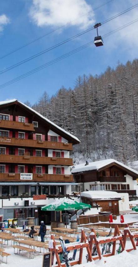 Hotel the Larix – billede 1