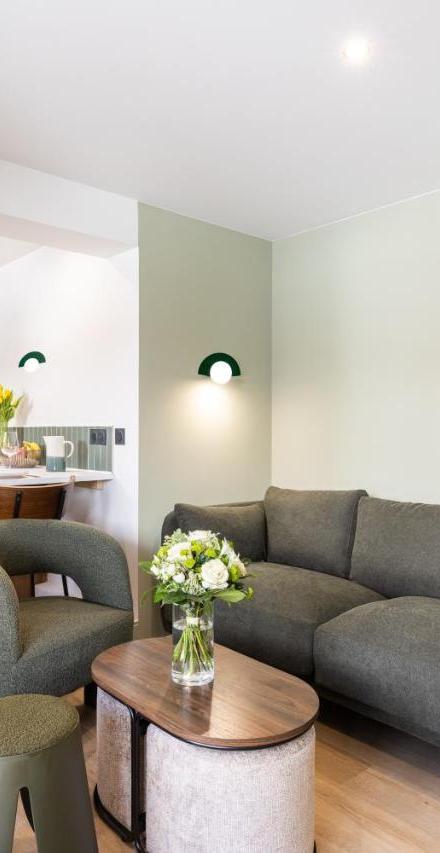 Three-Bedroom Apartment with Mountain View (1 large bed) - Free WiFi – Appartement 6p Chic Ski-In And Out - Val Thorens