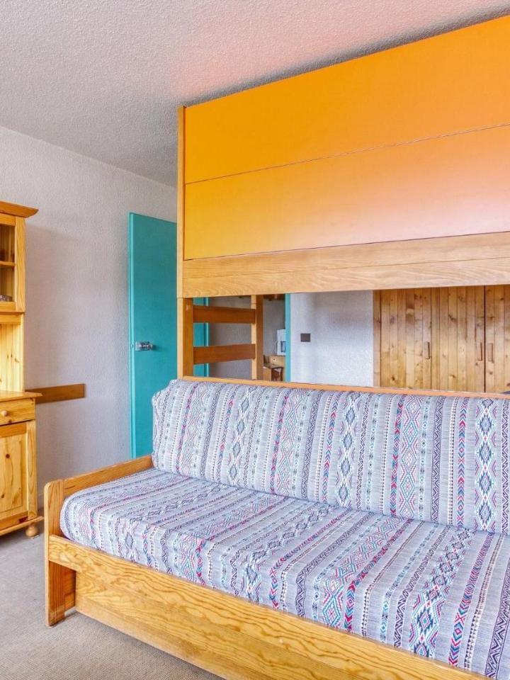 Studio (1 bunk bed and 1 sofa bed) – Studio Chaviere 116 by Interhome