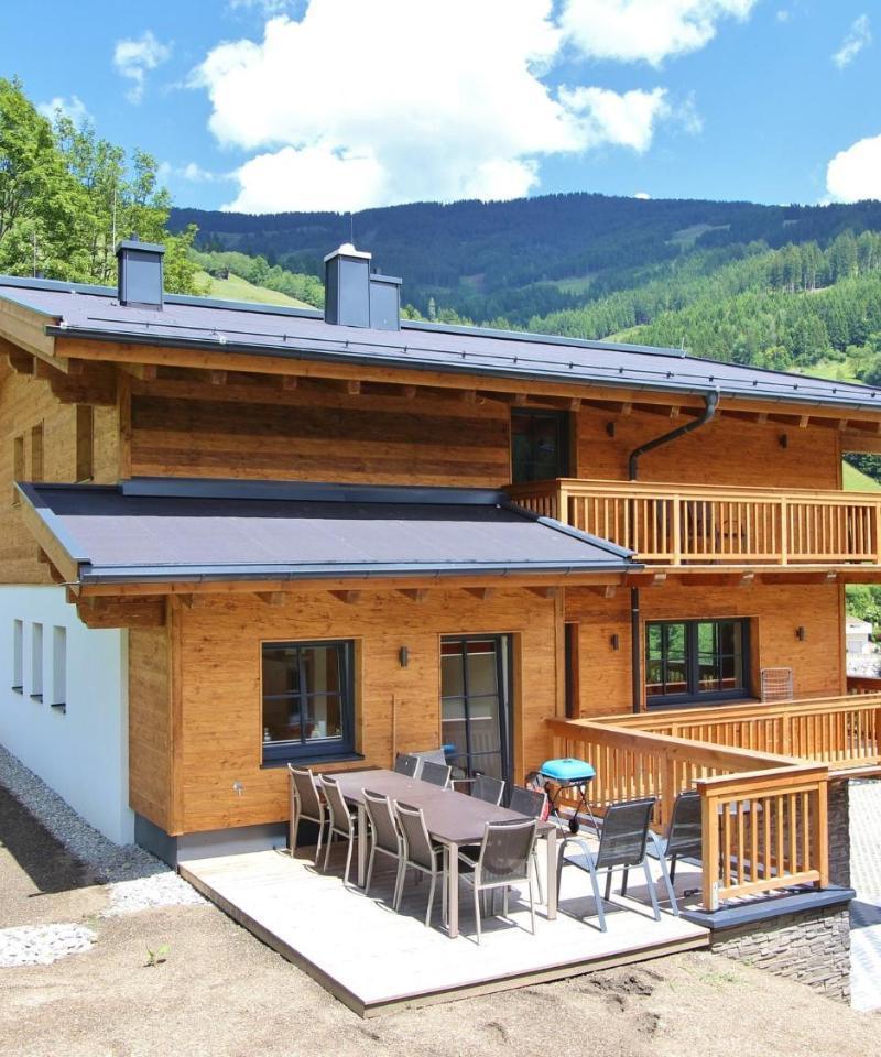 Chalet in Saalbach by Ski Lift & Slopes