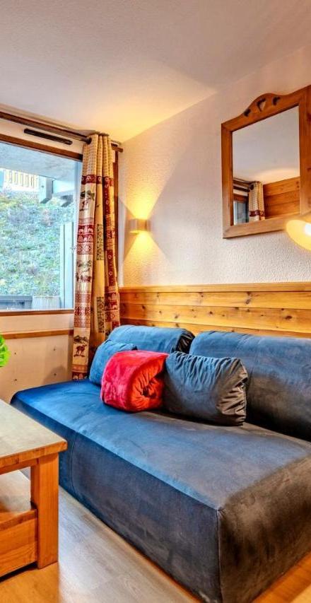 Apartment (1 double bed and 1 sofa bed, Bedroom#1: 1 bunk bed) - Free WiFi – Spacious Slope Front Ski-In And Ski Out
