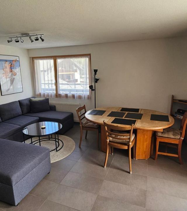 Village Center Apartment - Stern