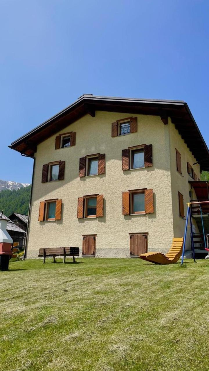 Two-Bedroom Apartment (1 large bed) - Free WiFi – Appartamento Domenico