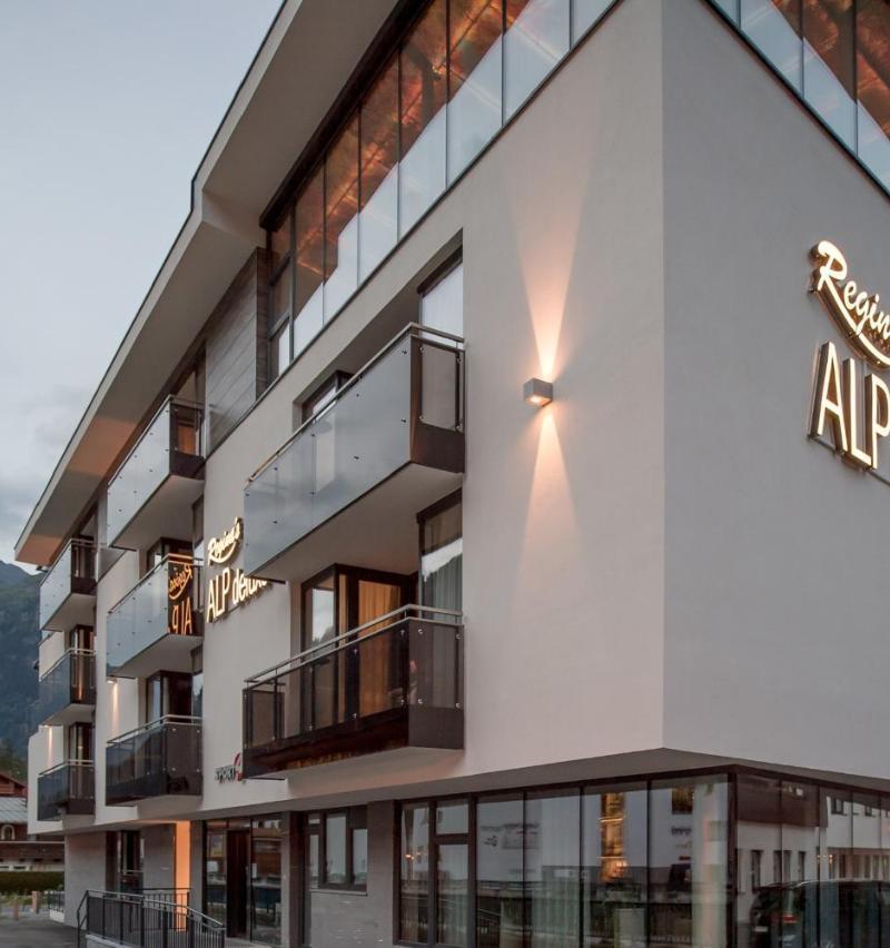 Regina’S Alp Deluxe
