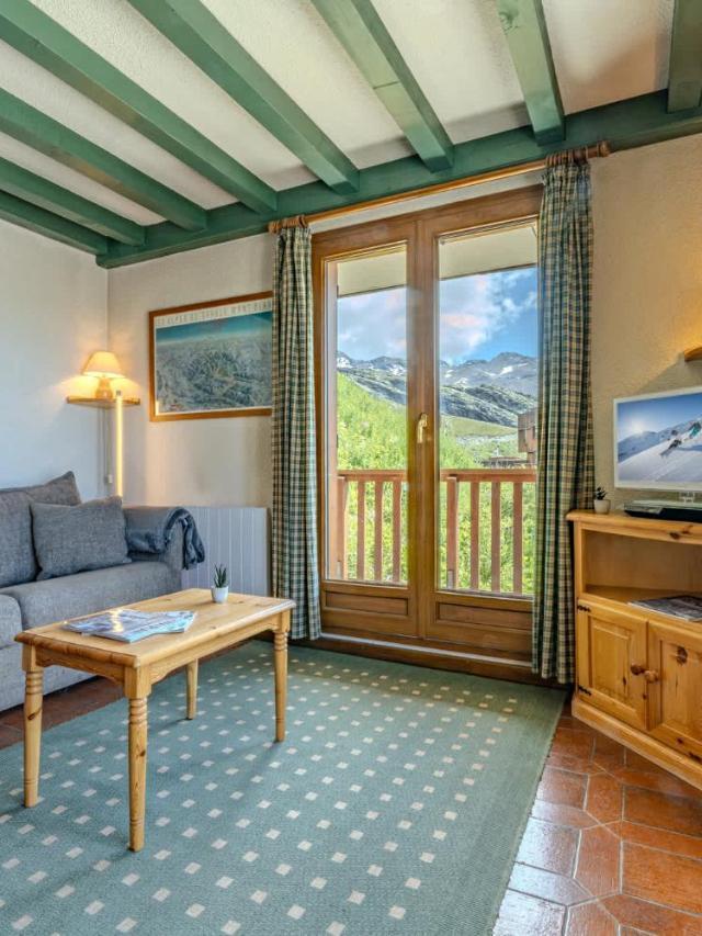 Comfort with Balcony Ski Access And Parking – bild 10