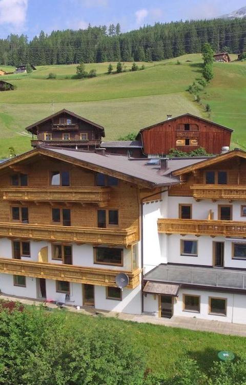 Large Luxury Chalet Near Ski Area Zillerarena Konigsleiten – Königsleiten