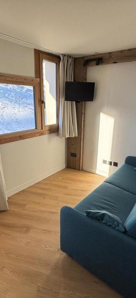 Superior One-Bedroom Apartment with Balcony (1 sofa bed) – Appartement Le Panorama Des Pistes