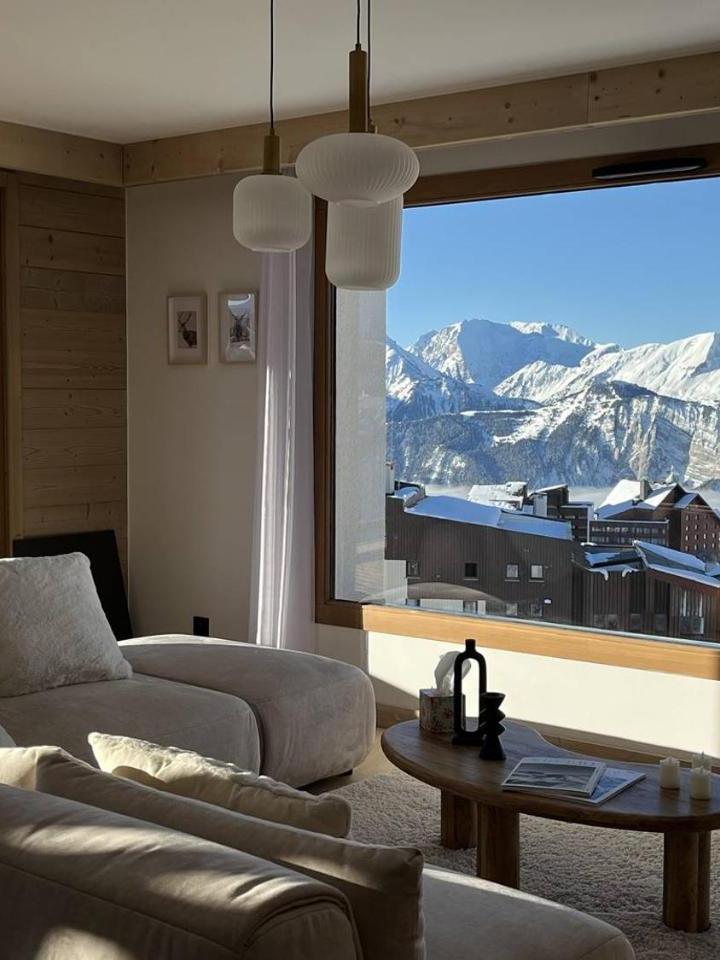 Apartment with Mountain View (1 large bed) - Free WiFi – Alpe D'huez Houses - Chez Marley - Phoenix3 - Panoramique 4 Chambres, Sur Piste Avec Piscine