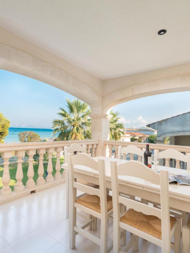 New! Apartment Sun of the Bay 3c