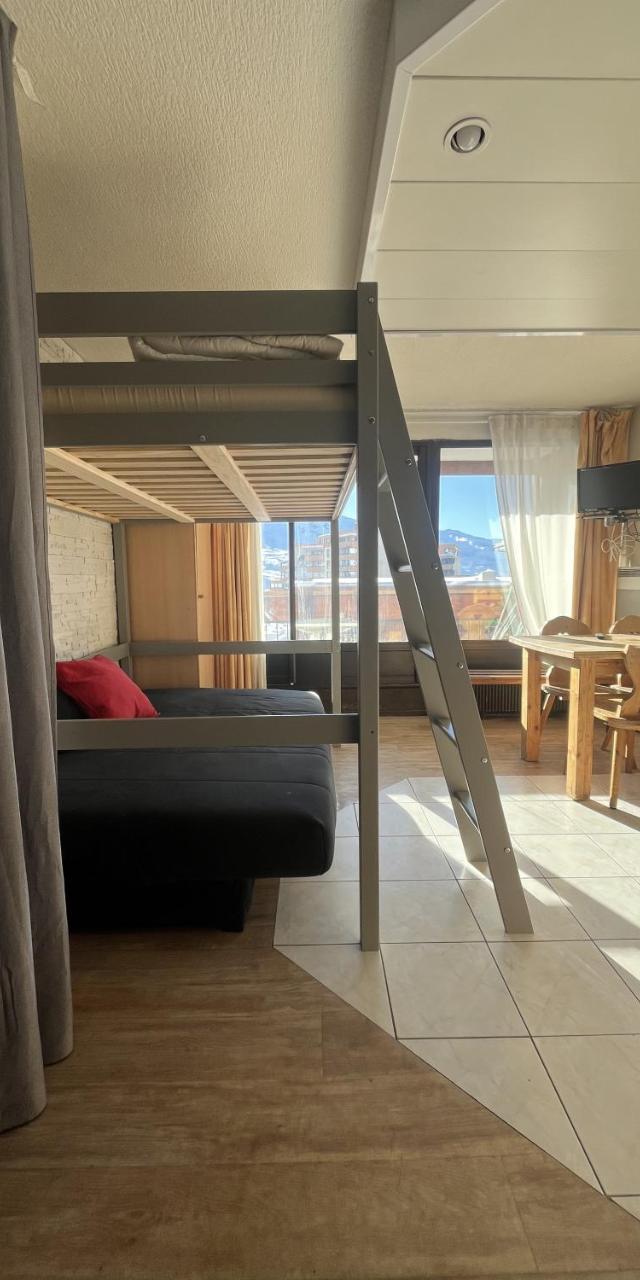 Les Neves Bliss by Alpstays