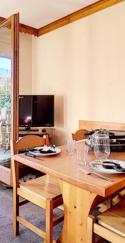 Appartement – Residence Valmonts a - Appartement Classique · Depart Ski Aux Pieds · Balcon Mae-2504