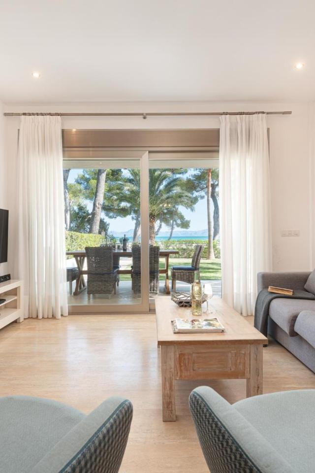 Exclusiva Villa Saturn En Primera Linea de Playa En Alcudia Con Jacuzzi – billede 2