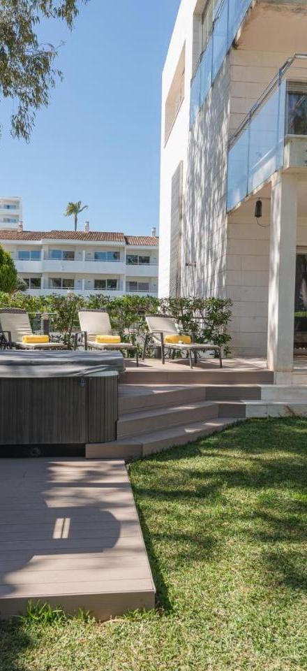 Exclusiva Villa Saturn En Primera Linea de Playa En Alcudia Con Jacuzzi – billede 5