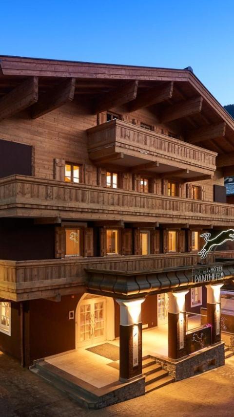 Hotel Panther'a – Saalbach