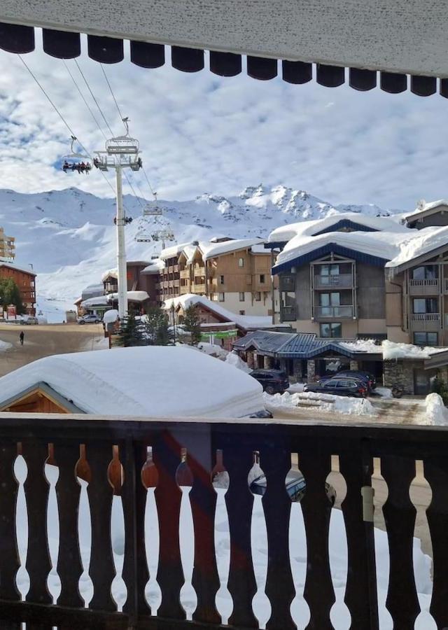 Skis Aux Pieds - 9 Personnes - Val Thorens