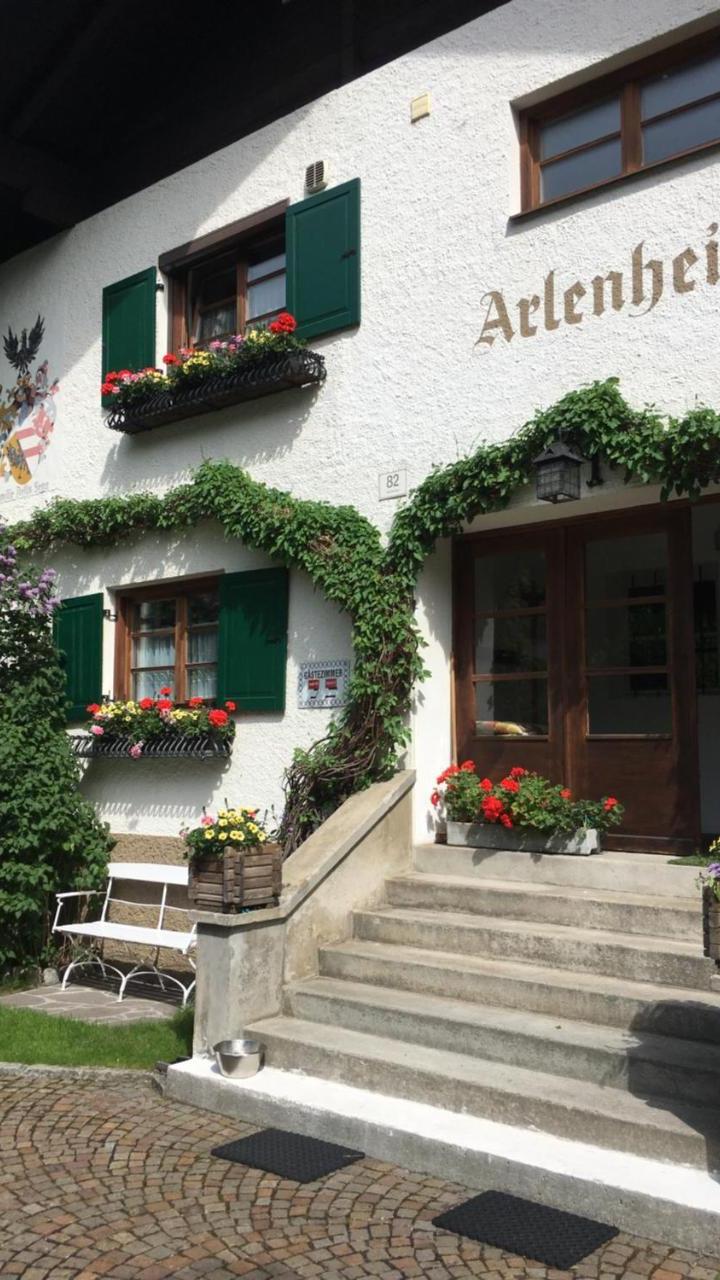 Double Room with Mountain View (1 large bed) - Free WiFi – Arlenheim