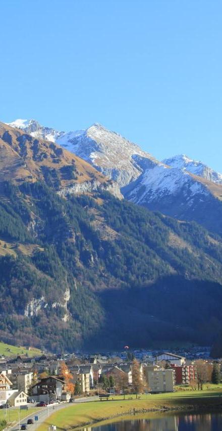 Wunderstay Alpine 303 New Studio with Lake & Mountain View – billede 5