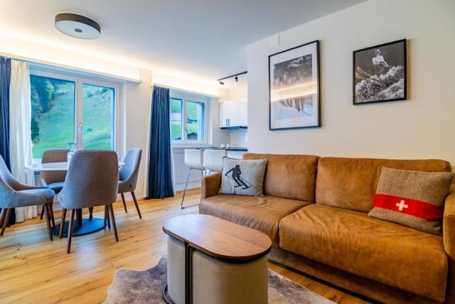 Wunderstay Alpine 303 New Studio with Lake & Mountain View – billede 10