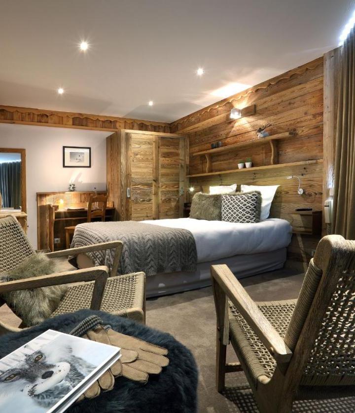 Chambre Triple Supérieure avec Véranda et Accès au Spa (2 single beds and 1 sofa bed or 1 sofa bed and 1 large bed) - Free WiFi – Hotel 3 Vallees