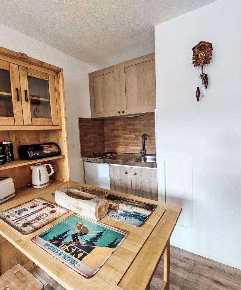 Studio Asters 323 Batiment A1 by Interhome