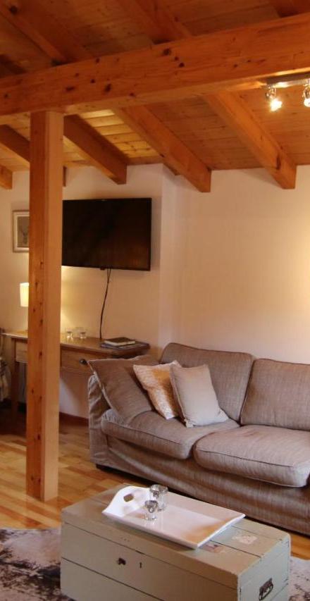 Mountain Village Chalet – billede 5