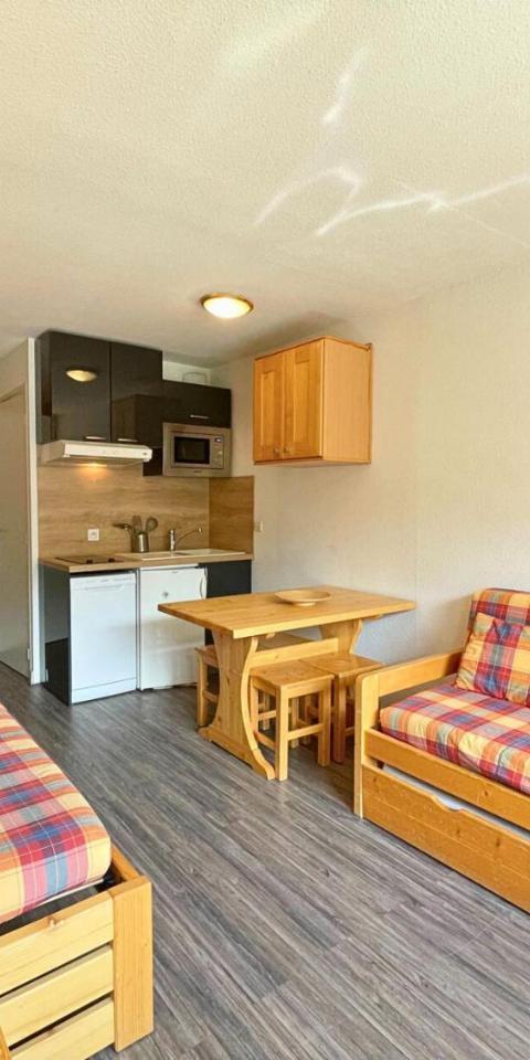 Residence Villaret - Studio 4 Personnes Aux Menuires Avec Vue Sur la Montagne Mae-5064 – Les Menuires