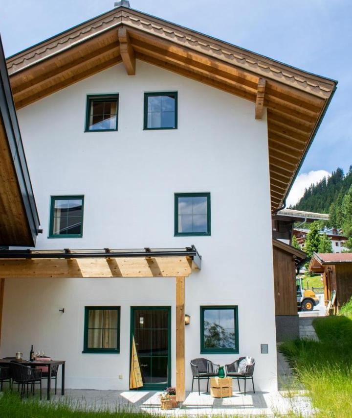 Two-Bedroom Apartment with Mountain View (1 extra-large double bed) - Free WiFi – Reichenspitzblick Appartement