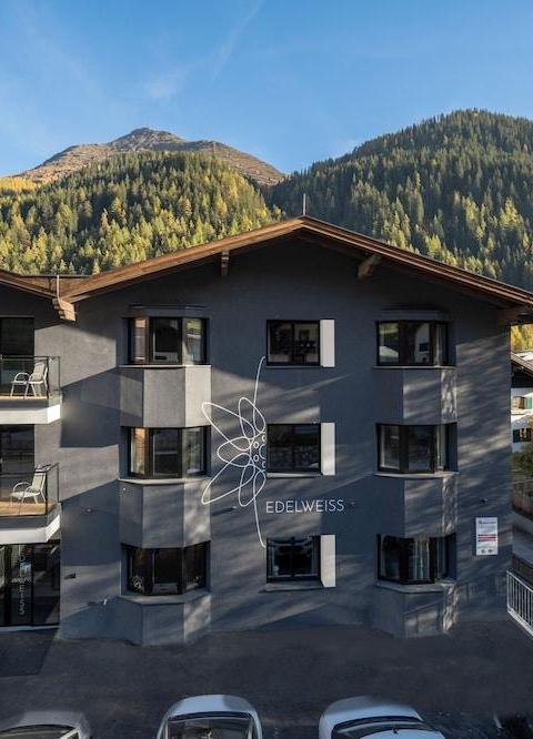 Hotel Edelweiss (Adults only) – St. Anton