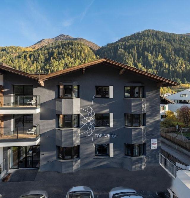 Hotel Edelweiss (Adults only)