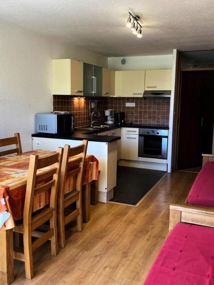 Apartment (1 single bed and 1 double bed) – Residence Grande Masse - Appartement Pour 5 En Bord de Piste Aux Menuires Mae-4894
