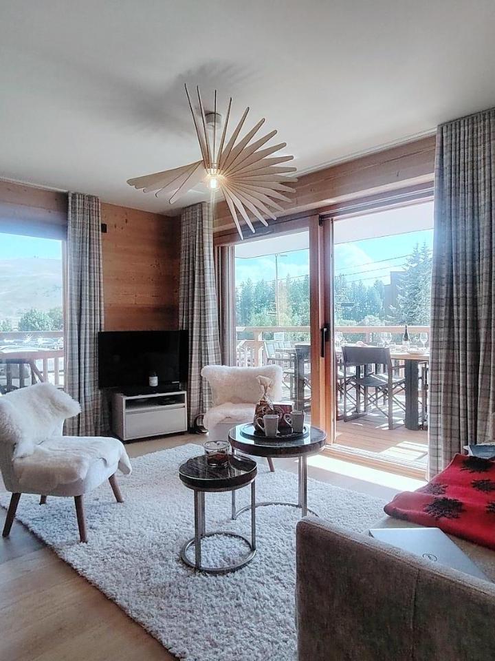 Three-Bedroom Apartment with View (1 large bed) - Free WiFi – Homency - Residence Cachemire A105