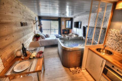 Le Skidoux (Adults Only) – Alpe d'Huez