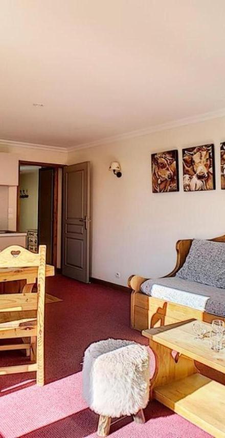 Appartement - Free WiFi – Residence Les Cristaux - Appartement de Standing Renove · Proche Des Pistes · Balcon · Sauna · Hammam · Wifi Mae-1164