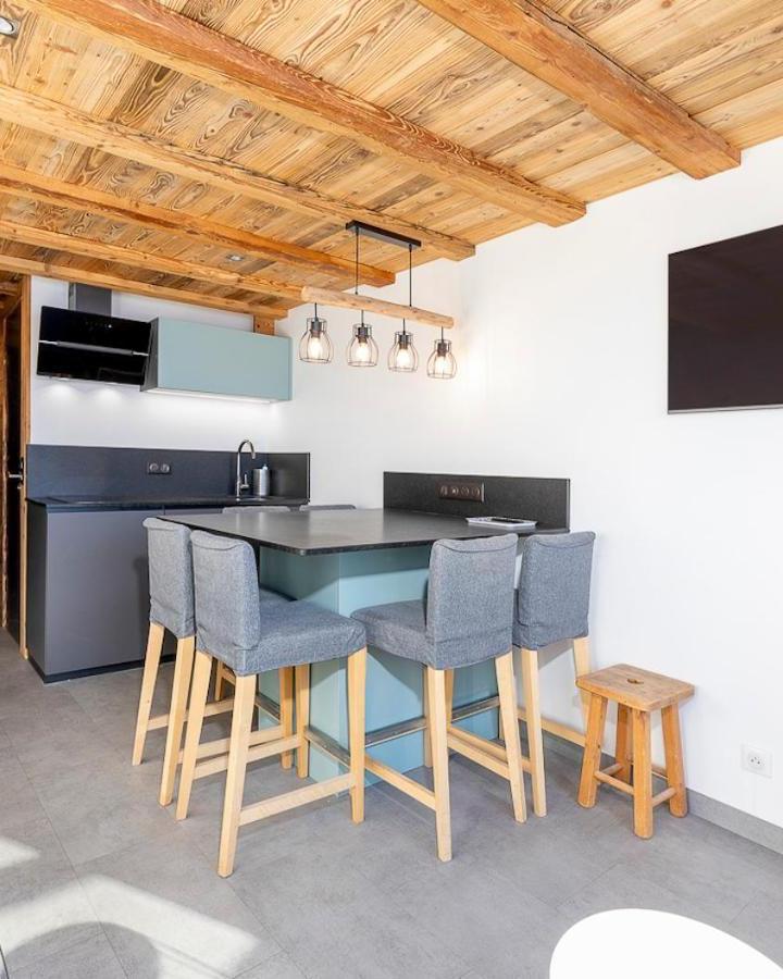 Three-Bedroom Apartment (1 large bed) - Free WiFi – Val Thorens So Cocooon Silveralp 330