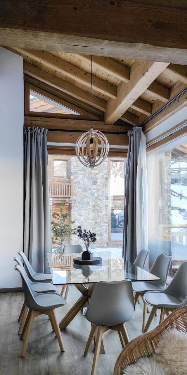 Nix & Nivis Chalet