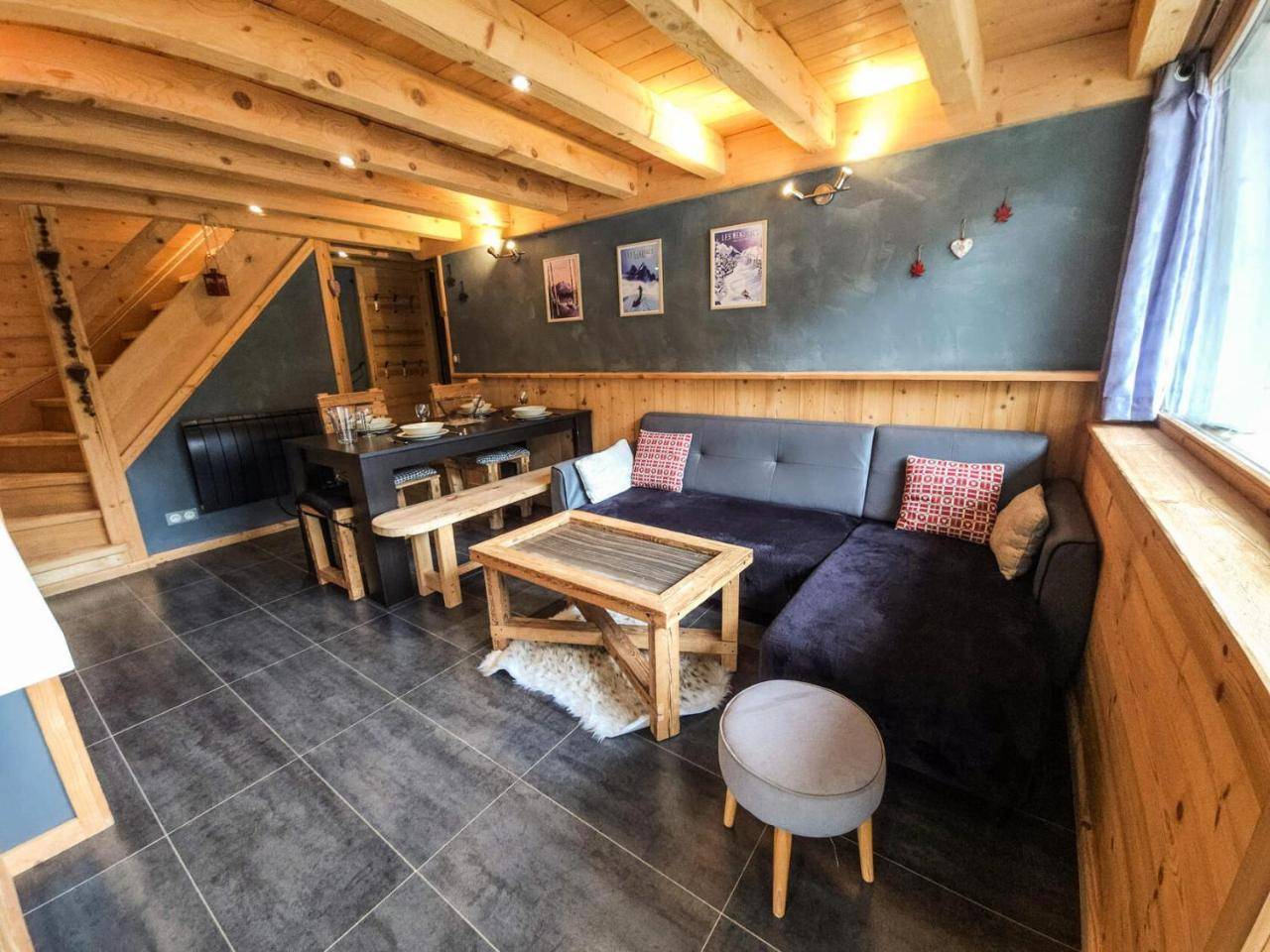 Residence Campanules - Ski Aux Pieds, Appartement Pour 6 Personnes Tout En Bois Au Coeur Des Menuires Mae-9071, Les Menuires
